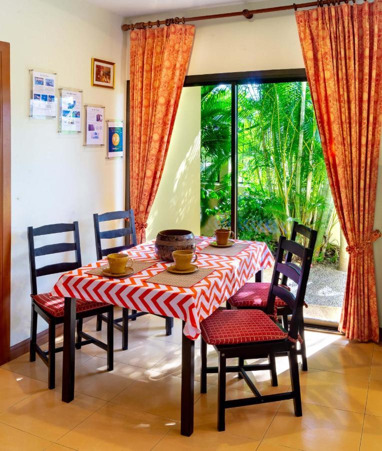 Coconut Paradise Villas Rawai Bagian luar foto