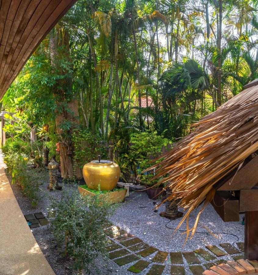 Coconut Paradise Villas Rawai Bagian luar foto